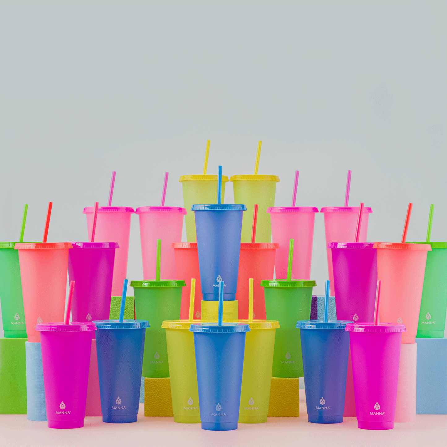 
                  
                    24-Piece Original Color- Changing Cup Set
                  
                